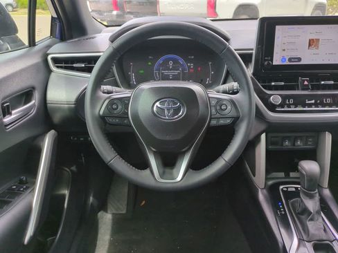 Used 2024 Toyota Corolla Cross AWD Hybrid w/ Convenience Package image 15