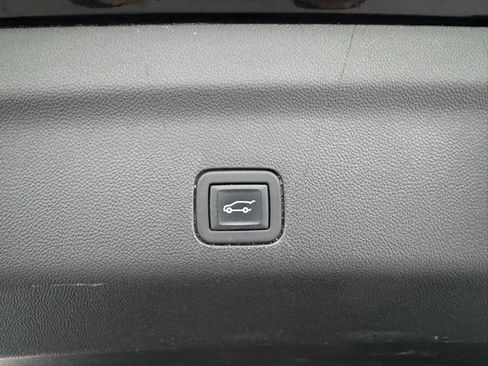 Used 2023 Chevrolet Tahoe RST AWD/4WD image 36