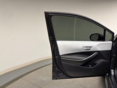 Used 2024 Toyota Corolla SE image 8