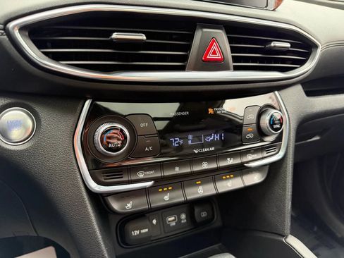 Used 2020 Hyundai Santa Fe Limited image 25