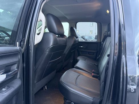 Used 2017 RAM 1500 Laramie AWD/4WD image 12