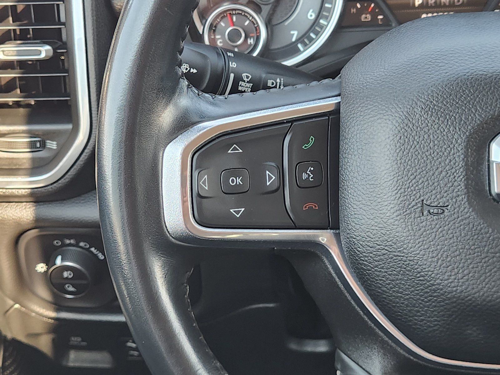 Used 2022 RAM 1500 Laramie AWD/4WD image 27