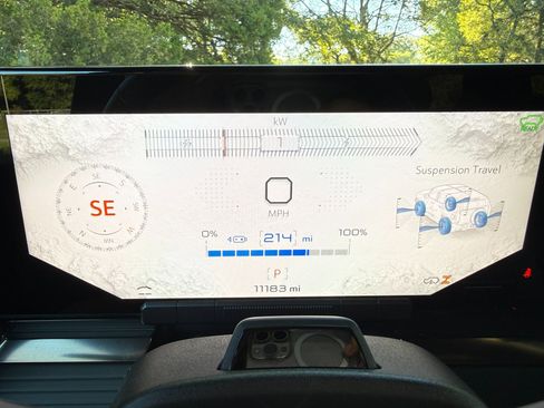 Used 2025 GMC Hummer EV 2X w/ Extreme Off-Road Package image 35