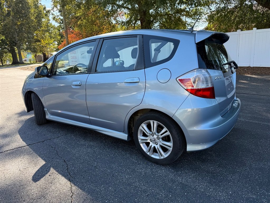 Used 2011 Honda Fit Sport image 3