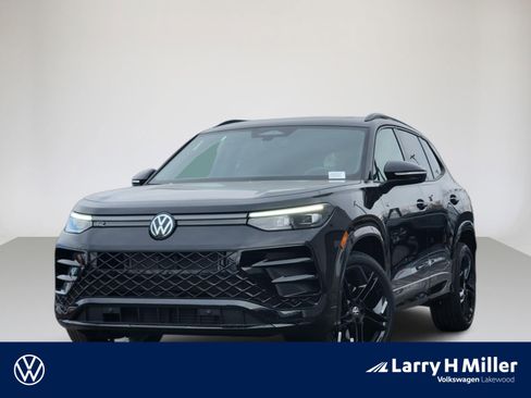 New 2026 Volkswagen Tiguan SE R-Line AWD/4WD image 1