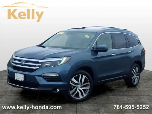 Certified 2017 Honda Pilot Touring image 1