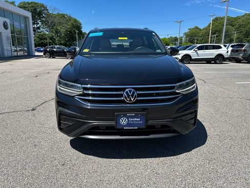 Certified 2023 Volkswagen Tiguan SE AWD/4WD image 2