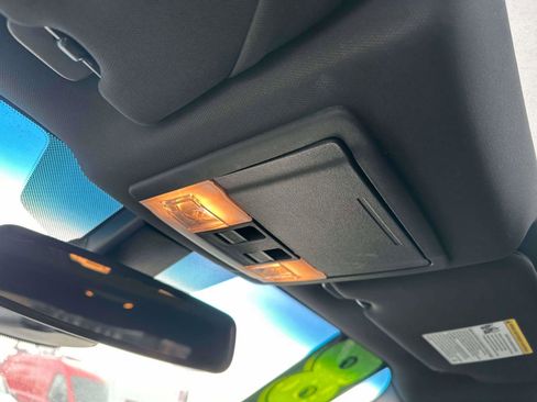 Used 2018 Ford Taurus SHO w/ Sho Performance Package image 31