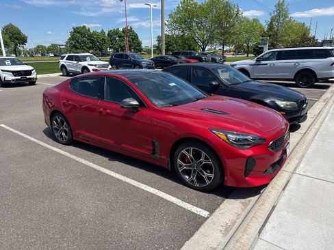 Used 2018 Kia Stinger GT2 AWD/4WD image 2