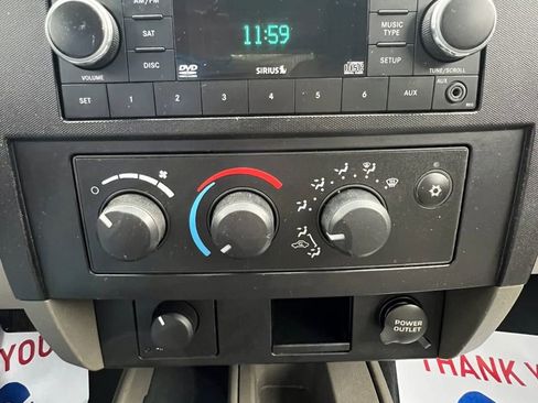 Used 2010 Dodge Dakota Big Horn w/ Premium Sound Group AWD/4WD image 14