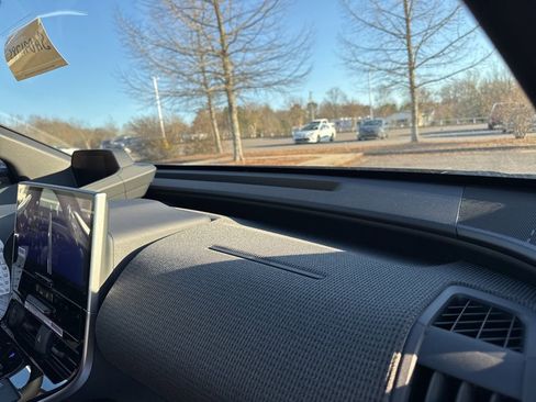 Used 2025 Toyota bZ4X AWD w/ Weather Package image 37