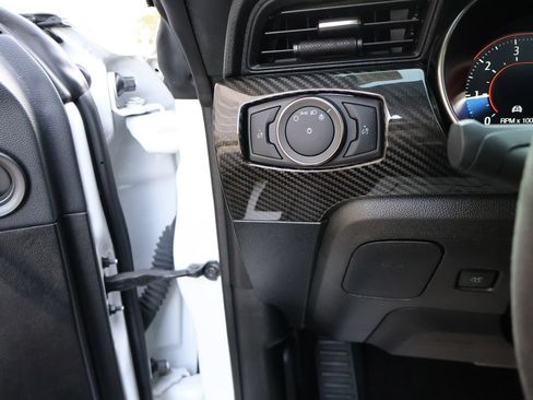 Used 2022 Ford Mustang Shelby GT500 w/ Technology Package RWD image 36