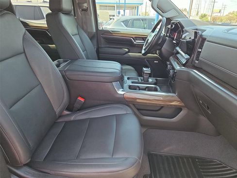 Certified 2023 Chevrolet Silverado 1500 RST w/ Convenience Package II AWD/4WD image 20