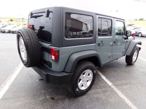 Used 2015 Jeep Wrangler Unlimited Sport w/ Quick Order Package 24S AWD/4WD image 23