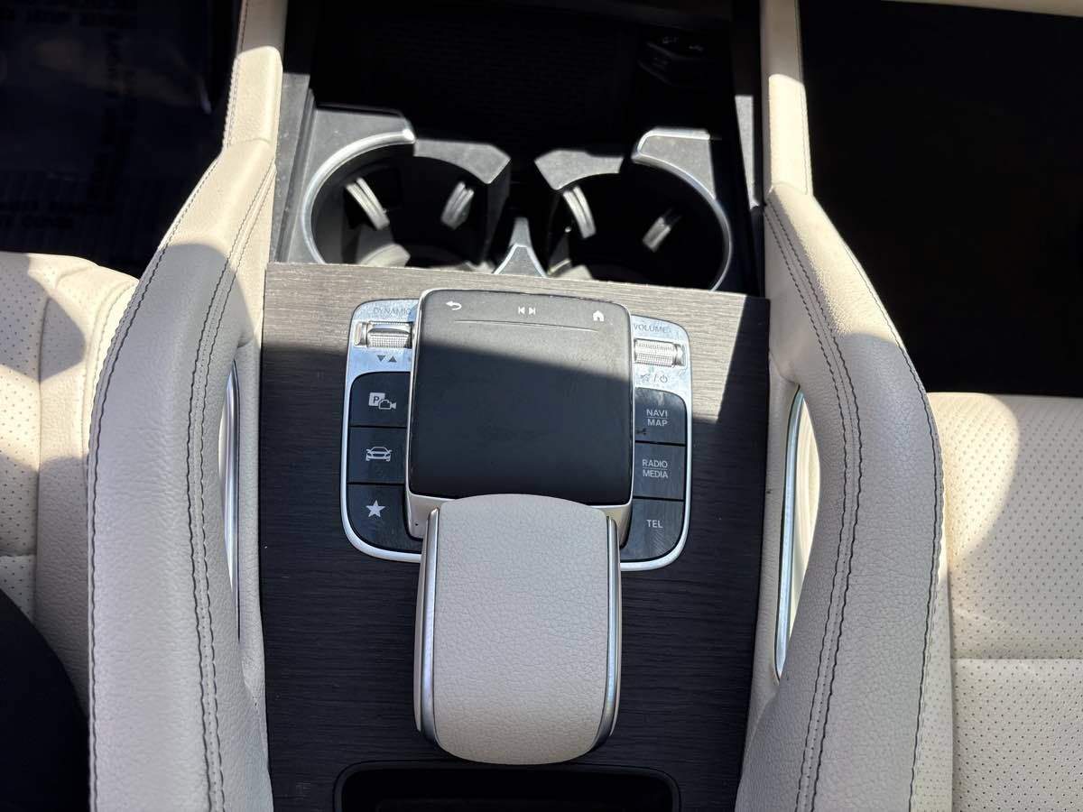 Used 2020 Mercedes-Benz GLE 350 4MATIC image 28