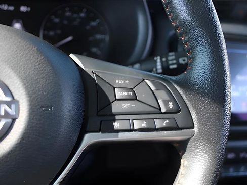 Used 2024 Nissan Kicks SR w/ SR Premium Package image 33