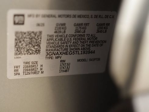Used 2026 Chevrolet Equinox LT w/ Safety and Technology Package FWD image 36