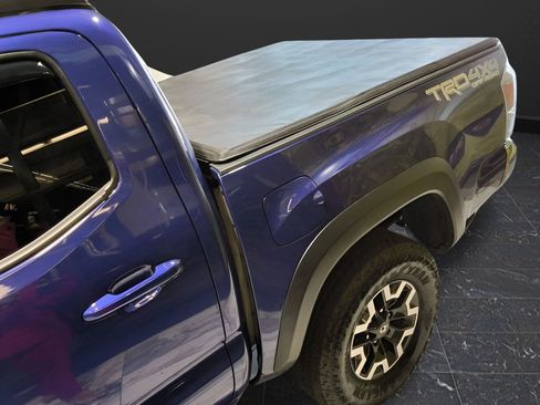 Used 2023 Toyota Tacoma TRD Off-Road AWD/4WD image 32