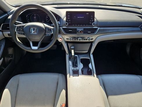 Used 2019 Honda Accord LX image 17