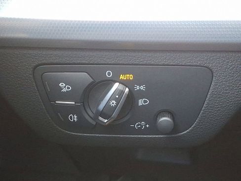 Certified 2025 Audi Q5 2.0T Premium Plus w/ Premium Plus Package image 24