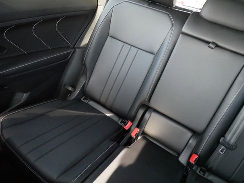 Certified 2023 Volkswagen Tiguan SE R-Line image 12