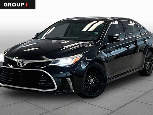 Used 2016 Toyota Avalon Touring FWD image 1