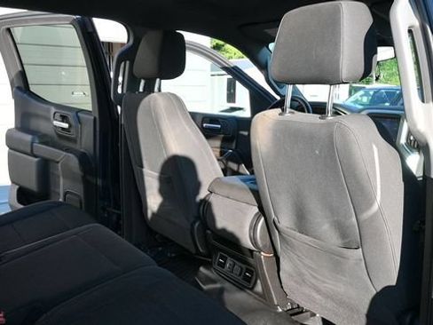Used 2021 Chevrolet Silverado 1500 LT AWD/4WD image 19