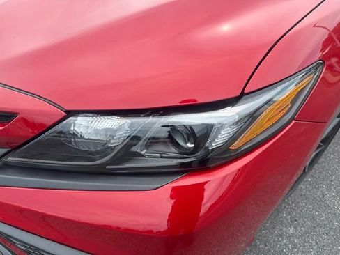 Used 2024 Toyota Camry SE w/ Convenience Package FWD image 9