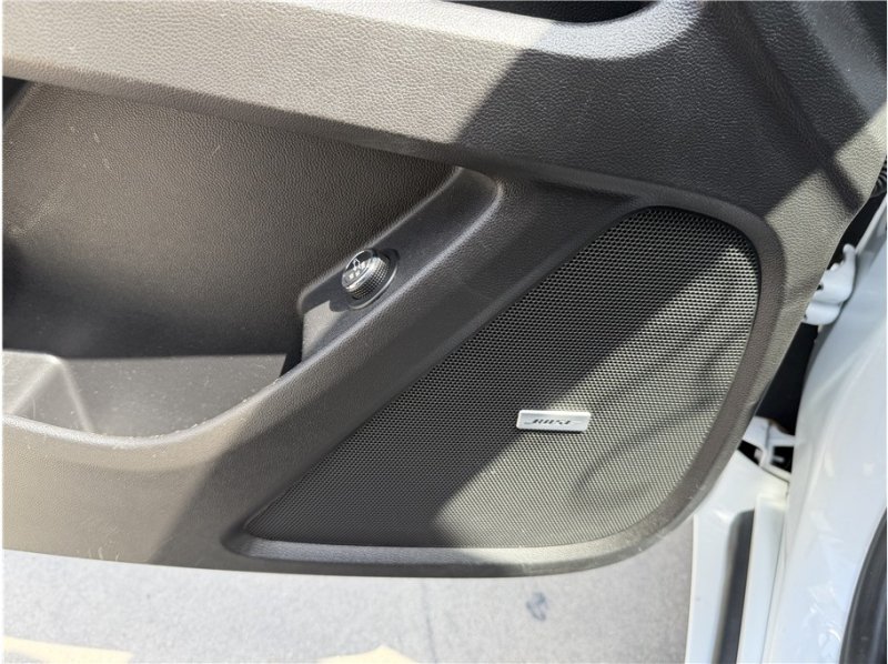Used 2020 Chevrolet Traverse Premier FWD image 17