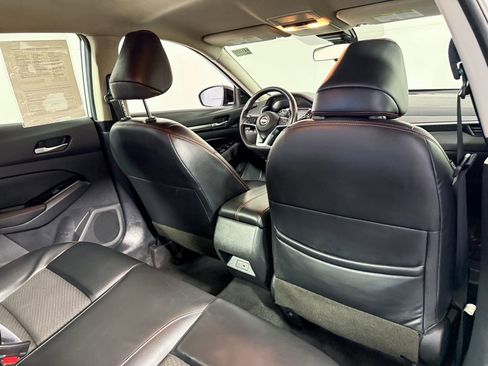 Certified 2024 Nissan Altima 2.5 SR image 38