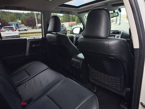 Used 2017 Toyota 4Runner Limited AWD/4WD image 46