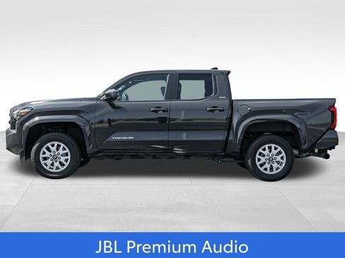 Certified 2024 Toyota Tacoma SR5 w/ SR5 Upgrade Package AWD/4WD image 4
