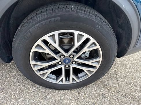 Certified 2020 Ford Escape SEL AWD/4WD image 4