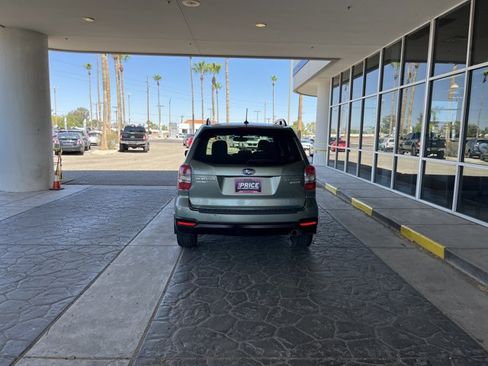 Used 2015 Subaru Forester 2.5i Touring w/ Popular Package #2 AWD/4WD image 8