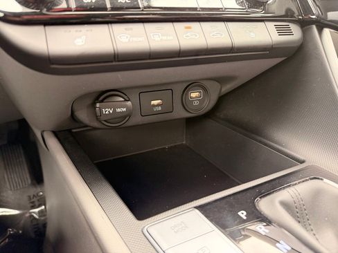 Used 2023 Hyundai Elantra Blue FWD image 22