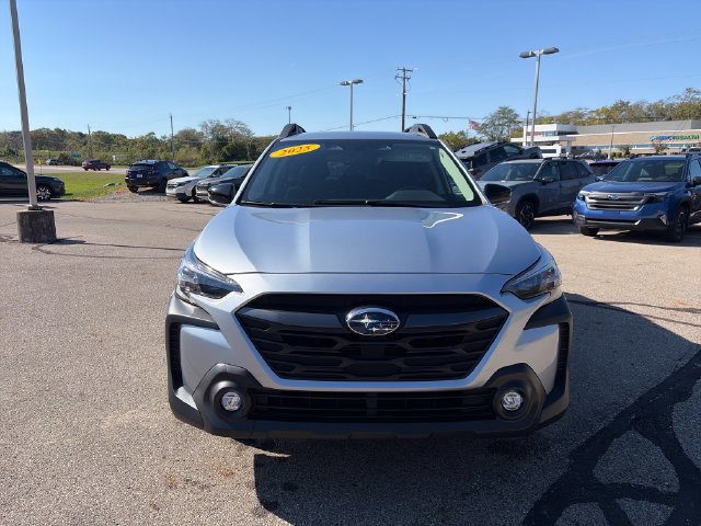 Certified 2025 Subaru Outback Premium w/ Popular Package #1A AWD/4WD image 2