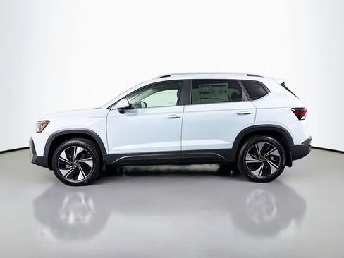 New 2026 Volkswagen Taos SE AWD/4WD image 4