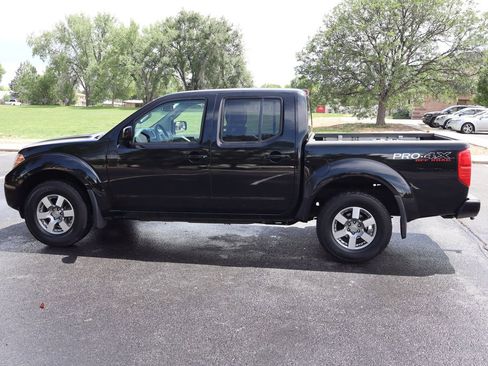 Used 2012 Nissan Frontier PRO-4X AWD/4WD image 9