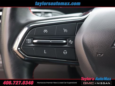 Used 2024 Chevrolet Traverse RS AWD/4WD image 25