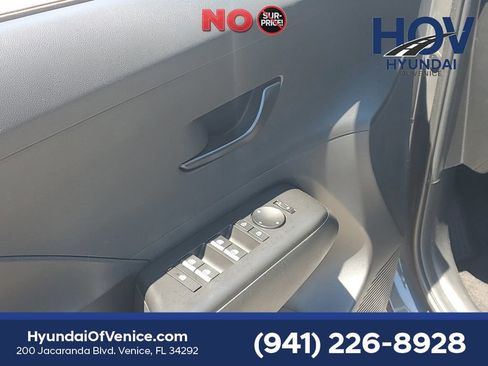 Certified 2024 Hyundai Kona SEL AWD/4WD image 25