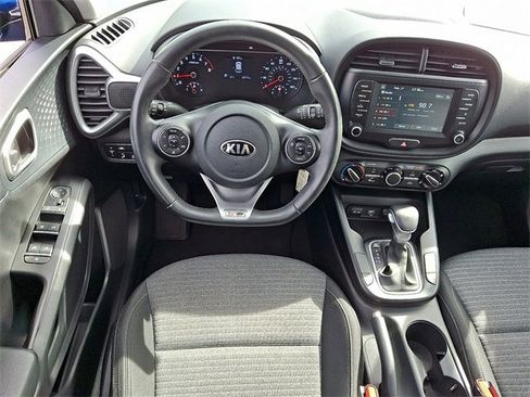 Used 2021 Kia Soul GT-Line image 11