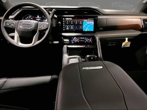 New 2026 GMC Sierra 2500 Denali w/ Denali Reserve Package AWD/4WD image 10