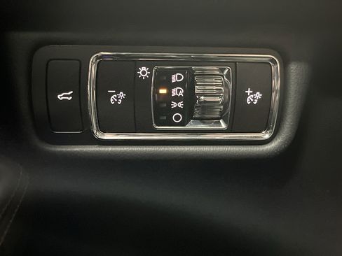 Used 2025 Lincoln Aviator Reserve AWD/4WD image 26