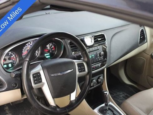 Used 2012 Chrysler 200 Limited FWD image 13