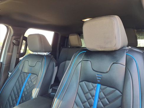 Used 2024 Toyota Tacoma TRD Sport image 15