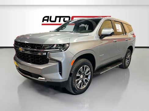 Used 2024 Chevrolet Tahoe LS AWD/4WD image 3