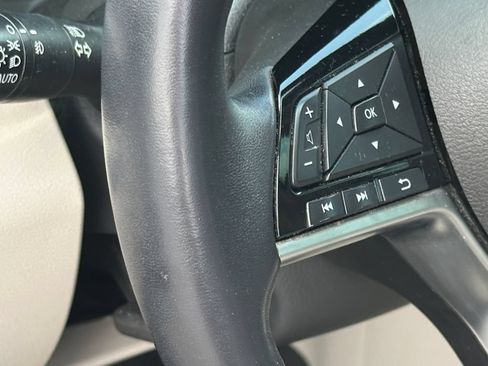 Used 2019 Nissan Altima 2.5 SV FWD image 24