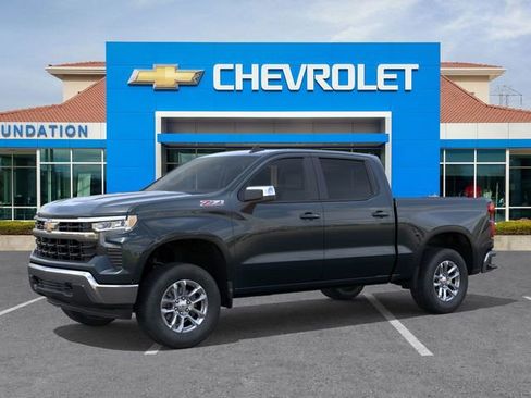 New 2026 Chevrolet Silverado 1500 LT w/ Z71 Off-Road Package image 2