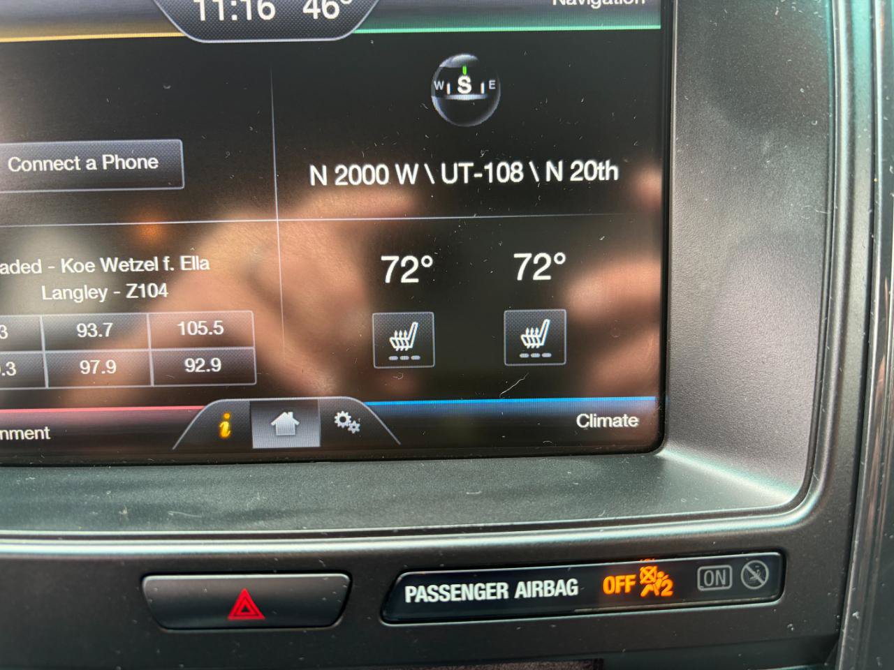 Used 2016 Ford Explorer XLT w/ Equipment Group 202A AWD/4WD image 21