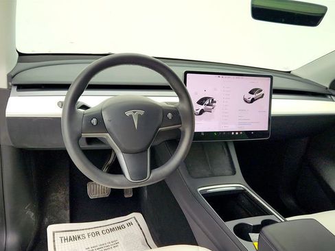 Used 2023 Tesla Model Y Long Range image 11